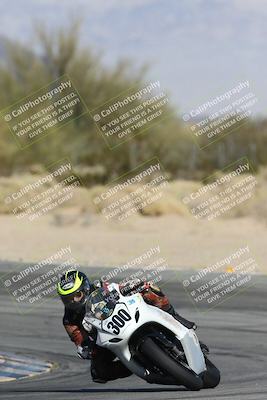 media/Dec-07-2025-CVMA (Sun) [[3e7d2de5dc]]/Race 7-Formula Lightweight Twins Shootout/